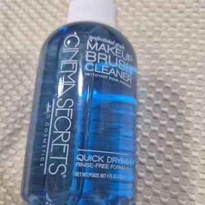 Cinema Secrets Brush Cleaner
